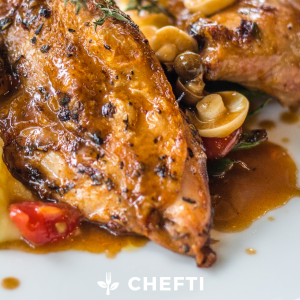 Savourer cette semaine, un délicieux rôti de dinde sauce champignons accompagné de christophines vapeurs au curcuma et carottes au four, un plat savoureux pleins de saveurs. Livré chez vous à fort de france, au lamentin, partout en Martinique. Comme au restaurant mais bien moins cher !